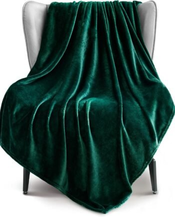 Forest Green 300GSM Fleece Throw, Extra Large, Super Soft Warm, All-Season, 50x70